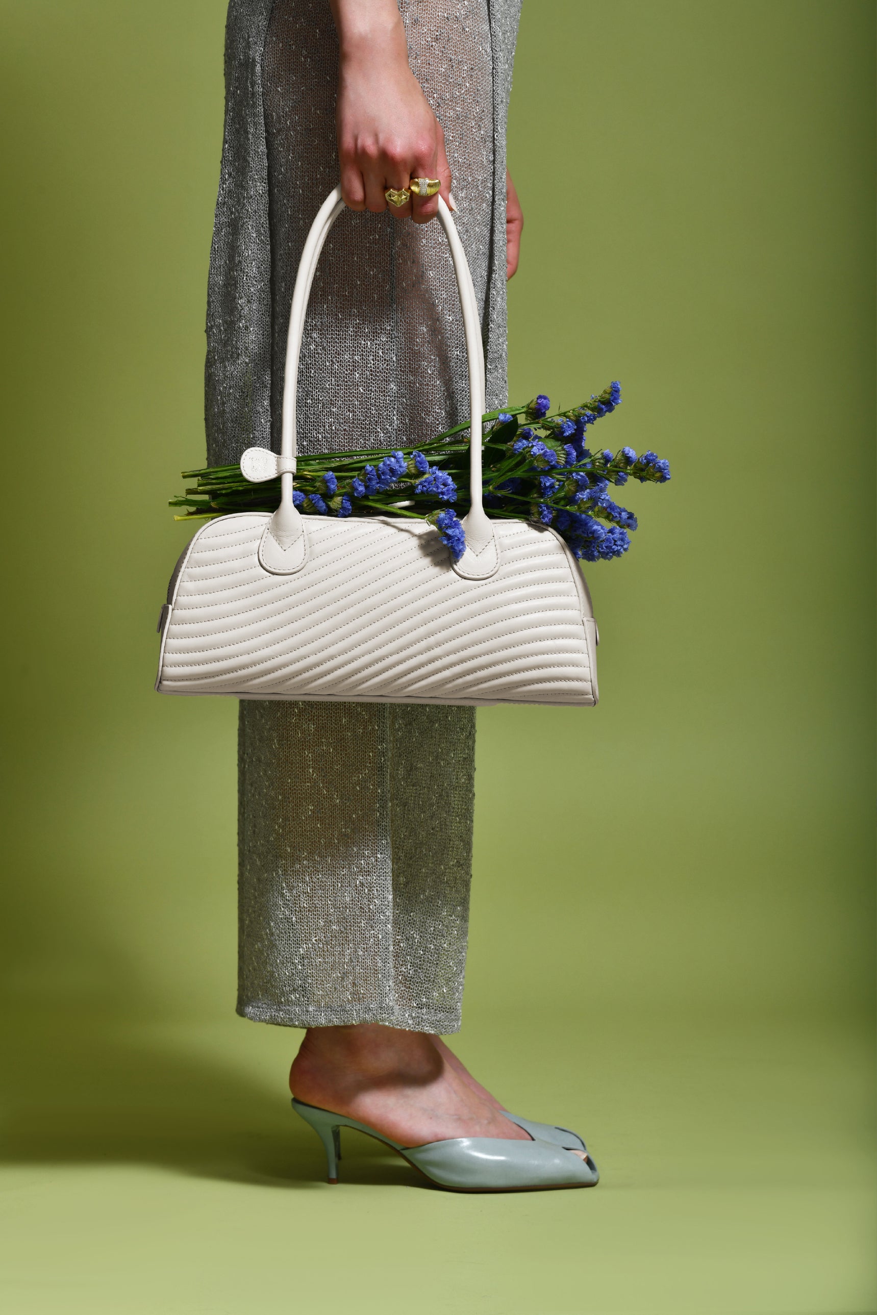 Call the Mermaid | Kırık Beyaz